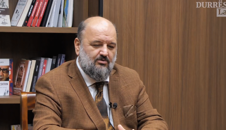 Emisioni Flasim Hapur Diskutim me Avokatin dhe Kreun e Dhomës së Avokatisë Durrës, z. Lorval Petani